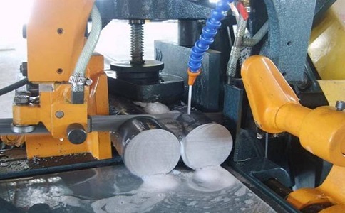 苏仙卧式带锯床的送料方式有哪几种？